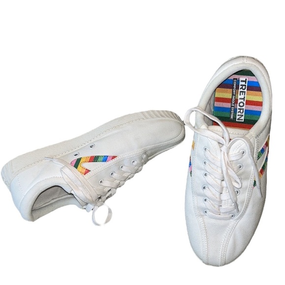 Like New Tretorn White Canvas Rainbow Logo Nylite Comfort Low Top Sneakers - 9 - Picture 4 of 16